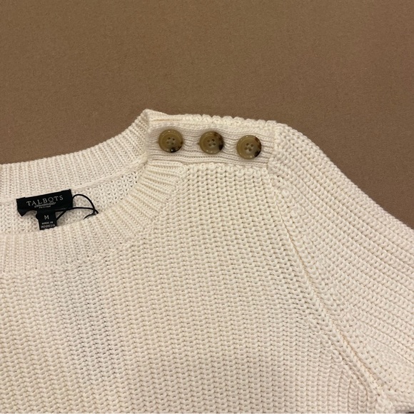Talbots Short Sleeve Sweater With Button Detail on Shoulder New W Tag Size MP - Picture 4 of 9